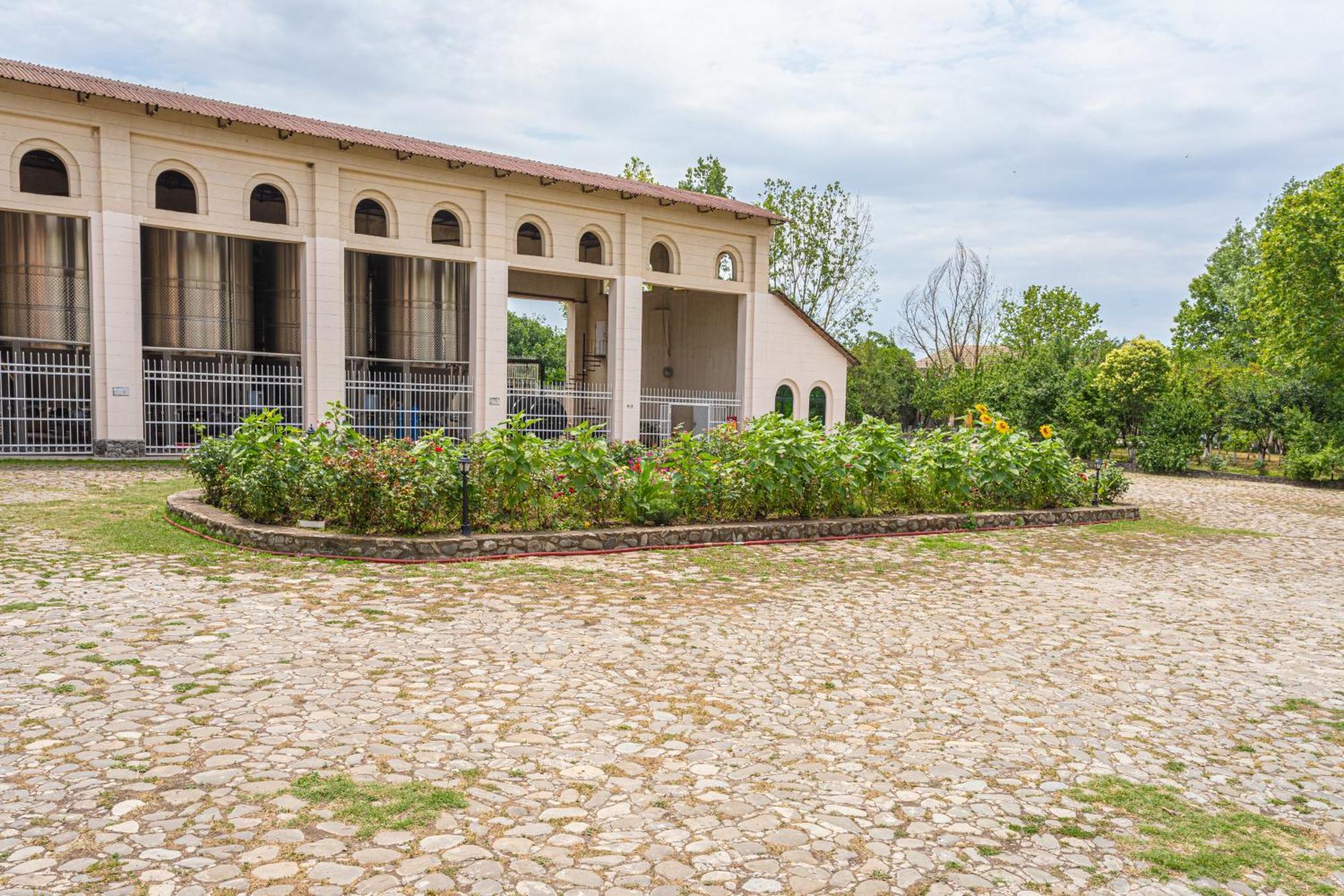 Chabiant Guesthouse Chateau Monolit Ikinci Yeniyol Exteriér fotografie