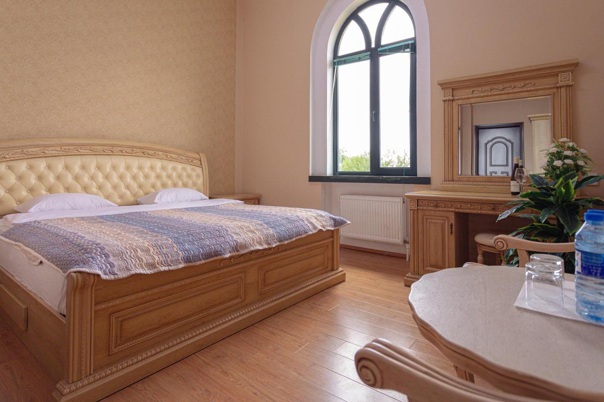 Chabiant Guesthouse Chateau Monolit Ikinci Yeniyol Exteriér fotografie